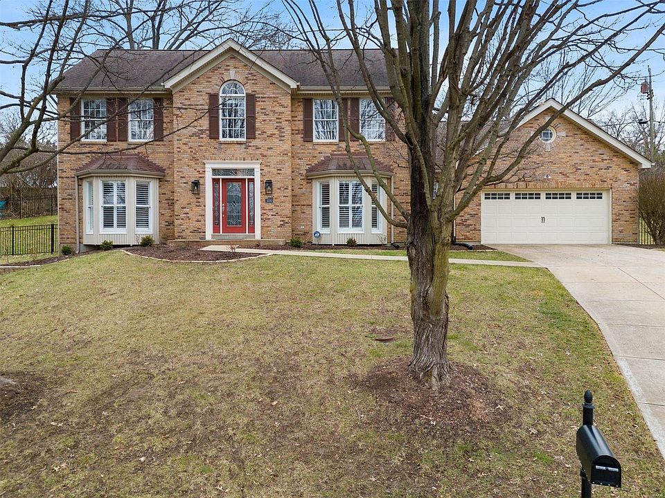 1st image of 1000 Des Peres Woods Ct