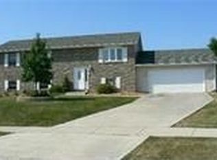9936 Tyler Ct, Crown Point, IN 46307
