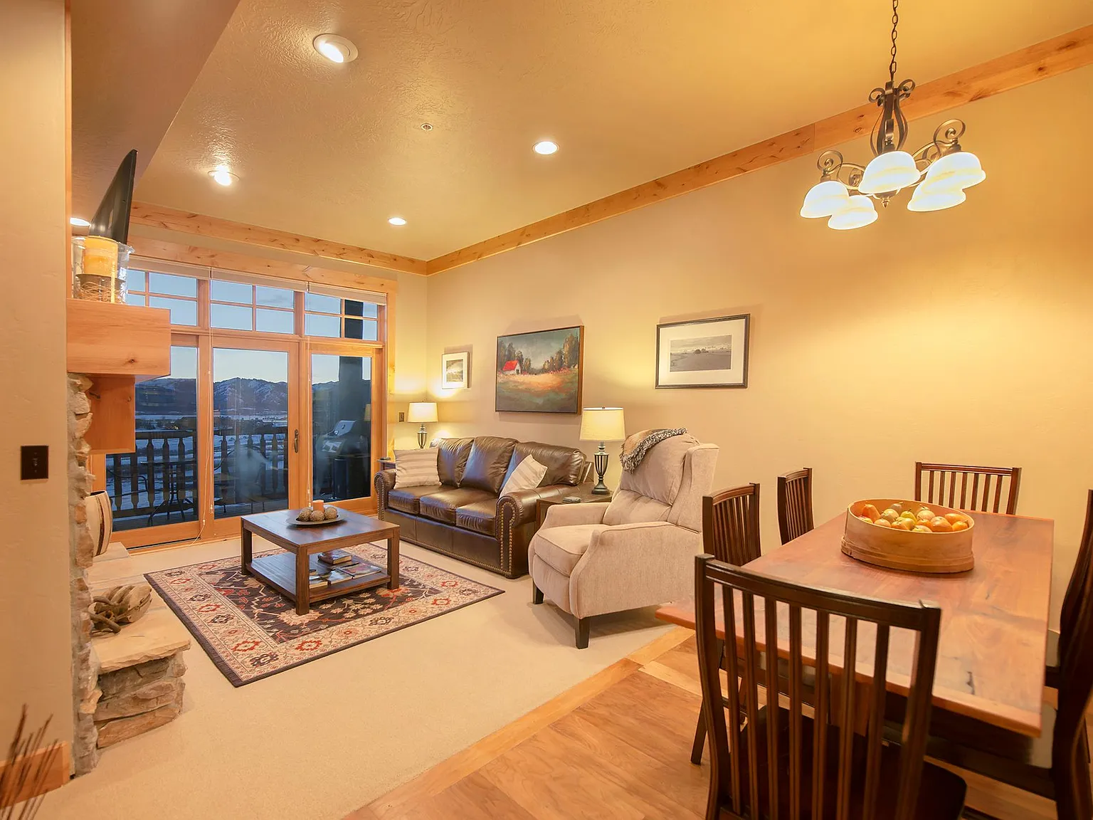 2 bed, 1109 sqft, $2,800 — Photo 3