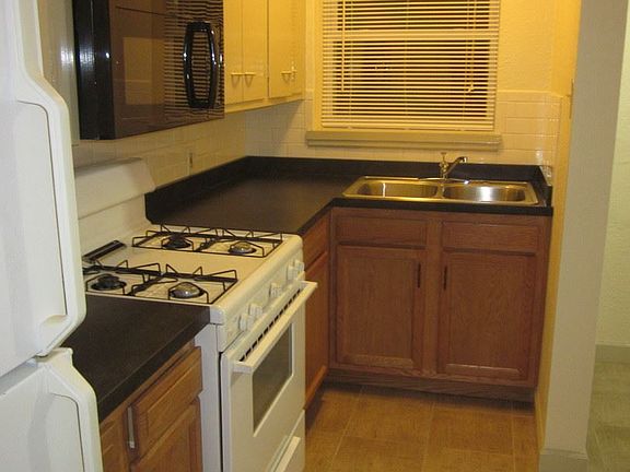 4th image of 2222 Hoagland Ave APT C3