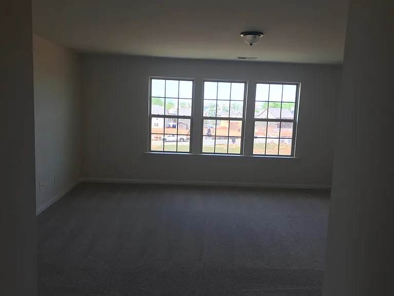 1037 Bannister Rd — Photo 12