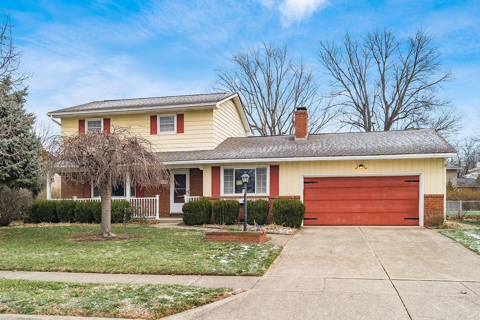 5674 Lindenwood Rd photo 1