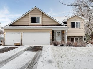 2777 Hillvale Trl, Saint Paul, MN 55128