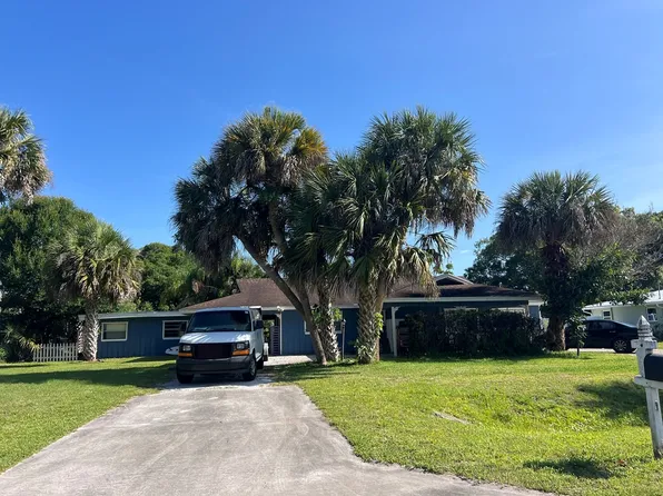 8206 Lakeland Blvd, Fort Pierce, FL 34951