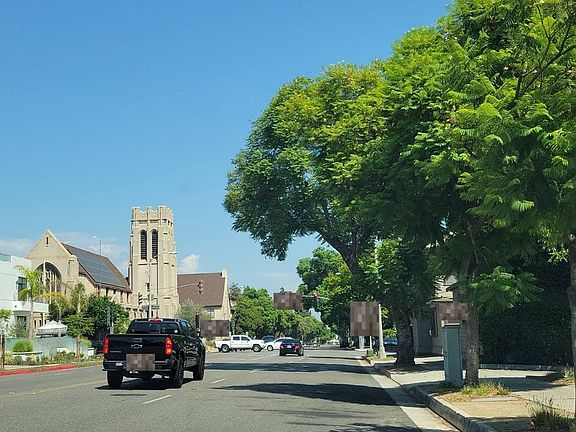 4th image of 394 E Del Mar Blvd