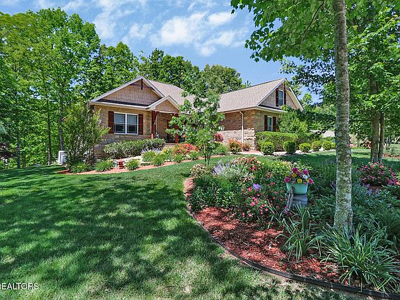 3rd image of 36 Kingsbridge Ln