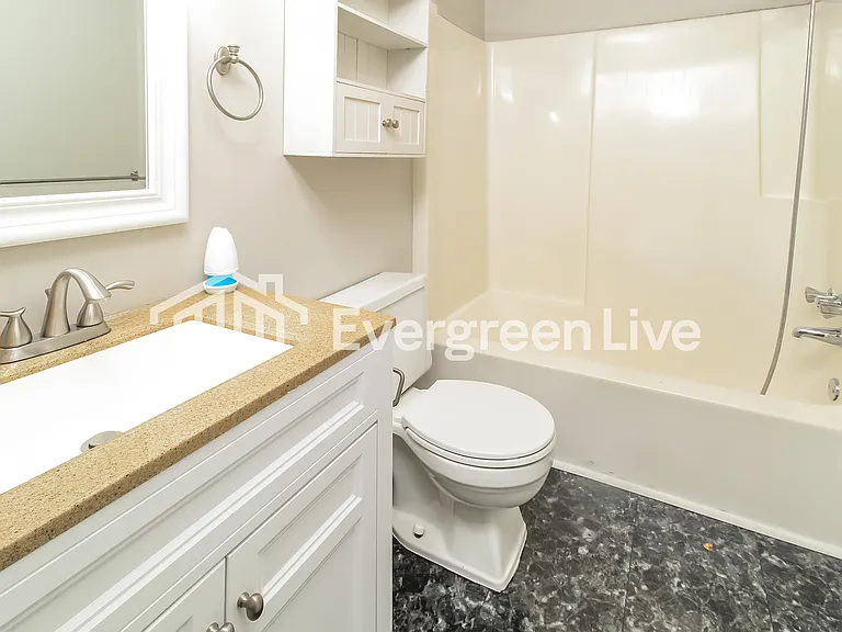 1448 Winslow Ave — Photo 10