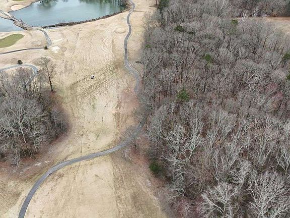 4th image of 203 Adams Dr