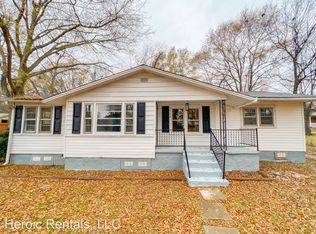 102 Madison Ave, Greer, SC 29651