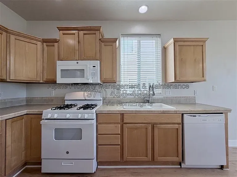 13592 SW Mapleview Ln — Photo 10