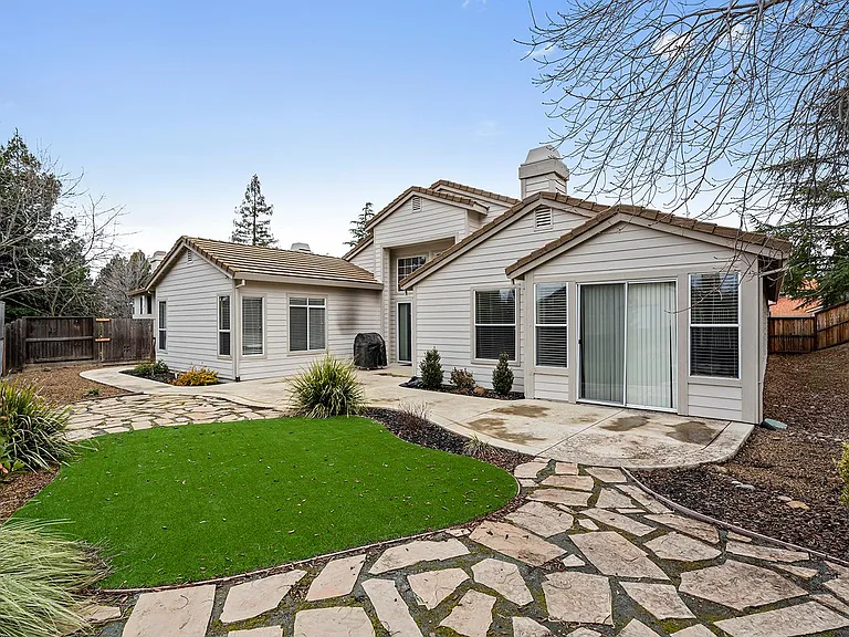 129 Biscayne Way — Photo 40