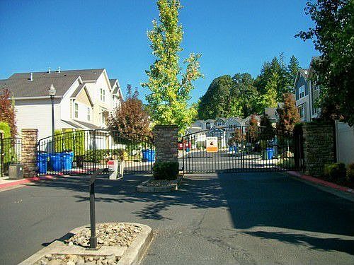 3rd image of 2204 NE 141st Way