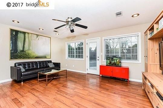5th image of 7821 Oxbow Ln