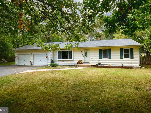 10 Mill Rd, Shamong, NJ 08088