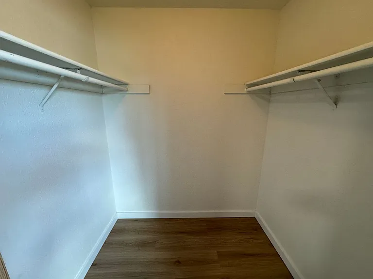 708 NE Avery St — Photo 19