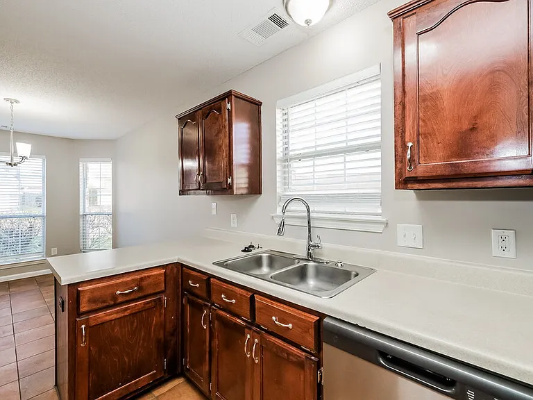 1044 Cross Wood Ln #A1 — Photo 6