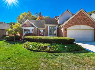 14614 Emerson Dr, Sterling Heights, MI