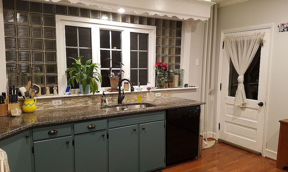 House 1 Kitchen