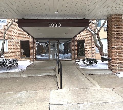 2nd image of 1880 Bonnie Ln APT 306