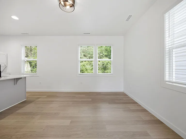 2811 Wilcox Pl — Photo 14