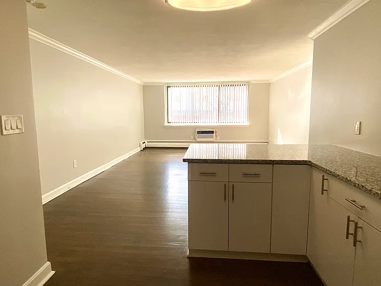 519 Washington St #6 — Photo 42