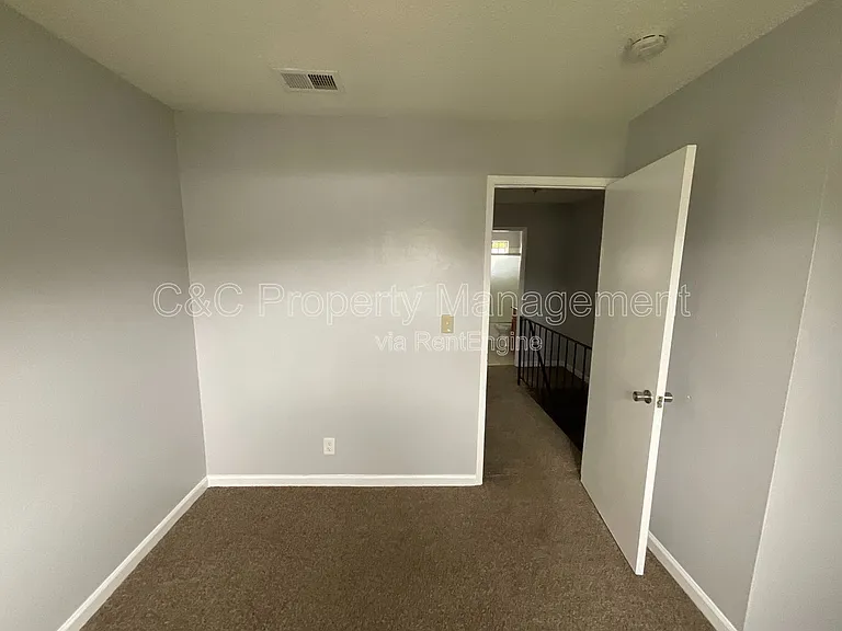 292 Grecia Ct — Photo 18