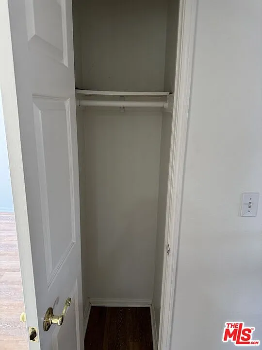 2 bed, 2.0 bath, 1221 sqft, $4,200 — Photo 4