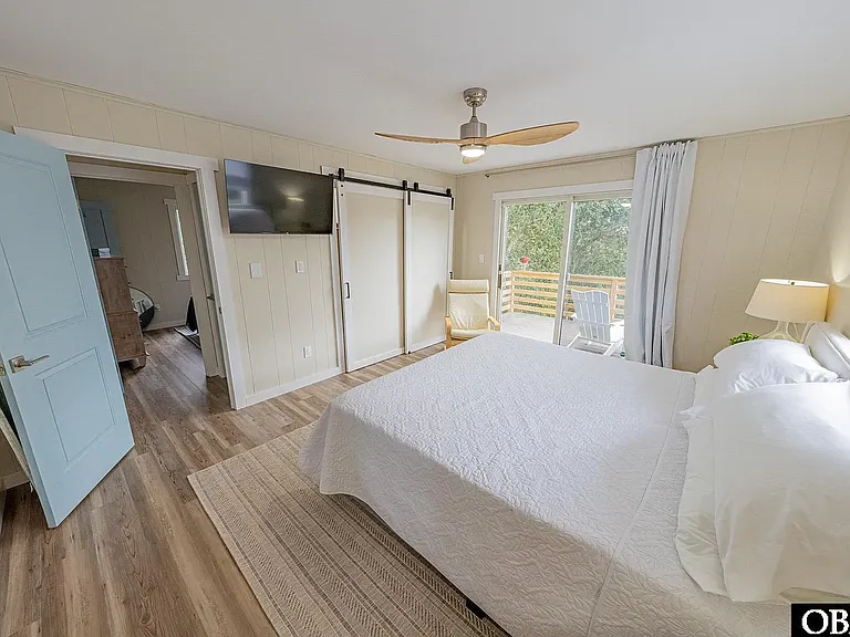 46105 Cape Point Way — Photo 16