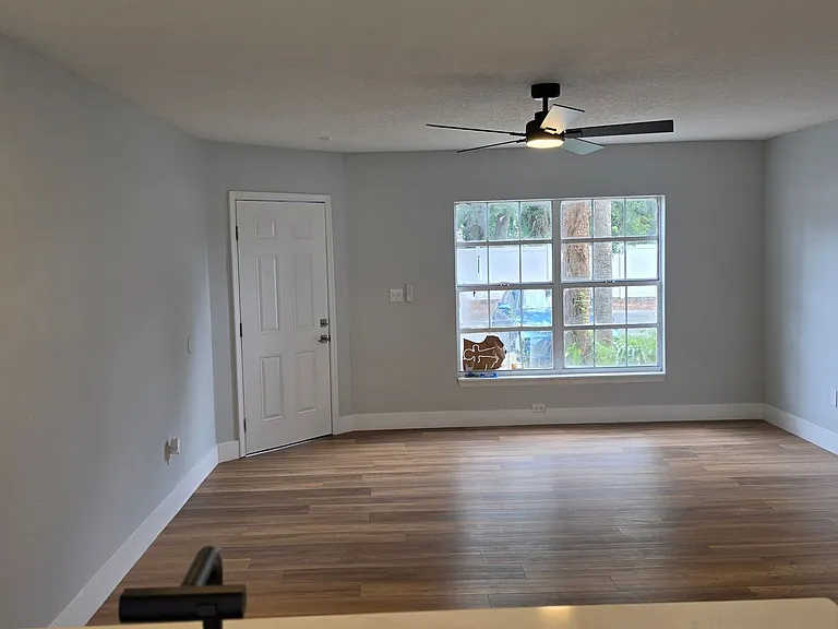 3651 N Goldenrod Rd #B105 — Photo 6