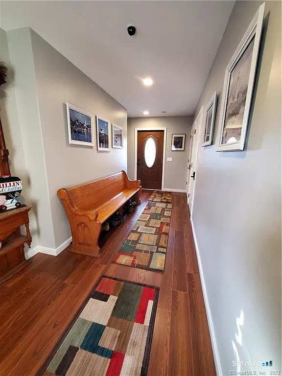 1 bed, 1.0 bath, 2845 sqft, $2,000 — Photo 3