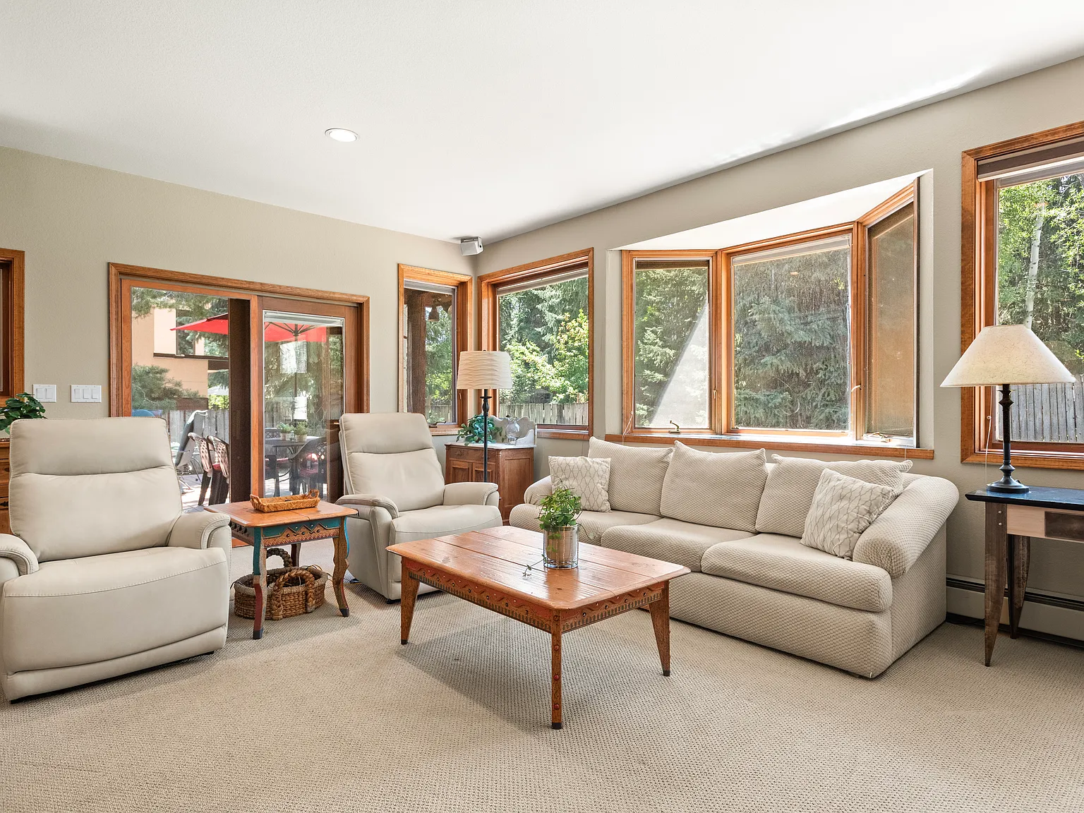 4 bed, 2152 sqft, $15,000 — Photo 3