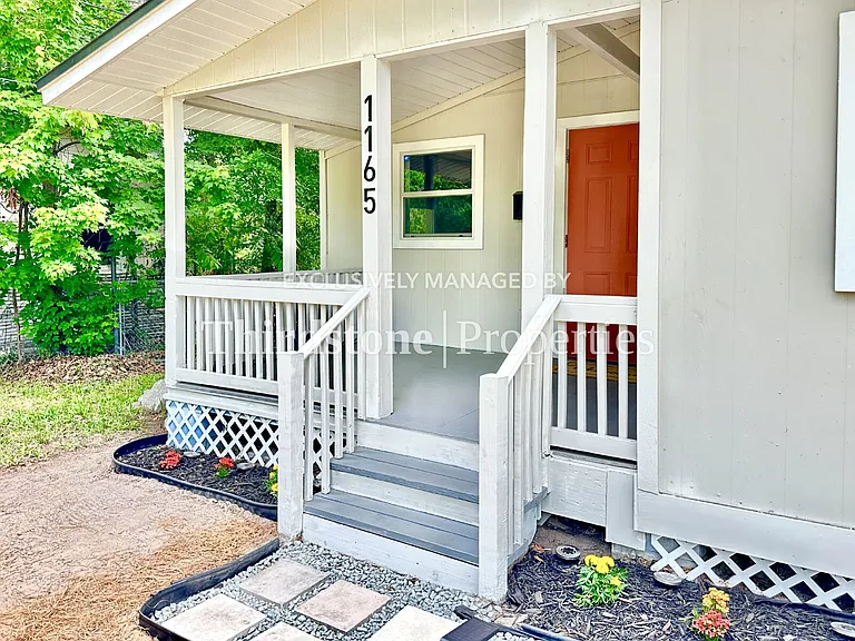 1165 Orton St — Photo 4