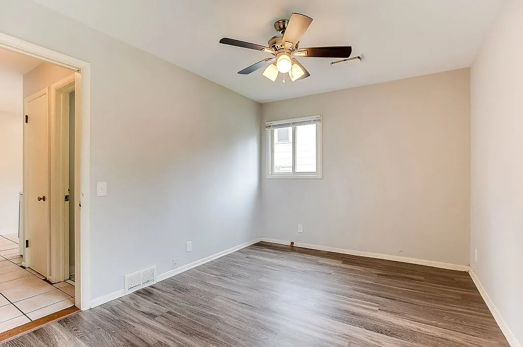 1100 W. 28th Street — Photo 3