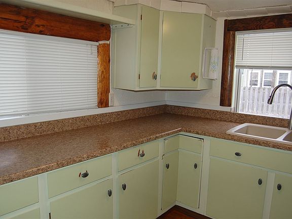3rd image of 1808 Woodland Ave