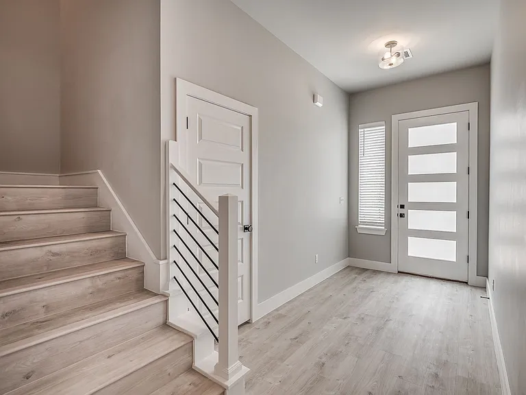 11337 N Blackwelder Ave #2B — Photo 5