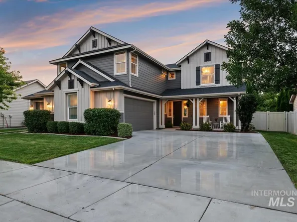 1474 W Bear Track Dr, Meridian, ID 83642