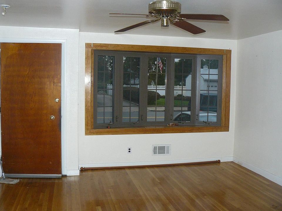 2nd image of 5 W Milton St