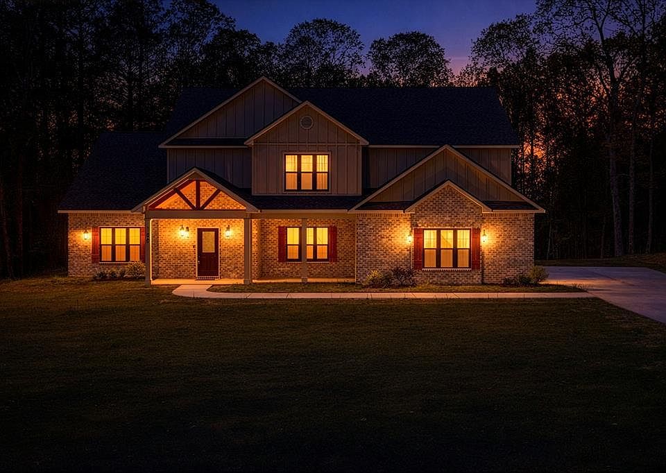 1st image of 100 Canterbury Dr