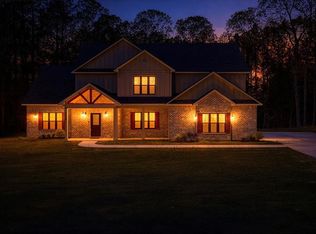 100 Canterbury Dr, Lagrange, GA 30241