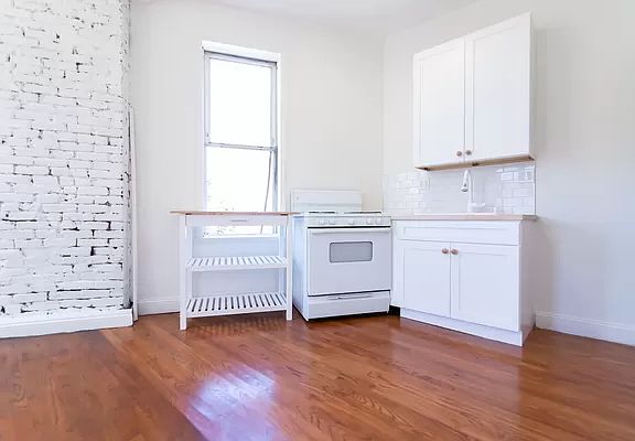 4th image of 4 Hausman St #2R
