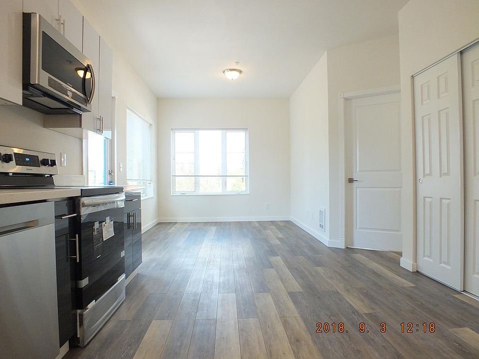 1st image of 12544 15th Ave NE #404