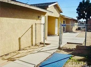 16585 Pine St, Hesperia, CA 92345