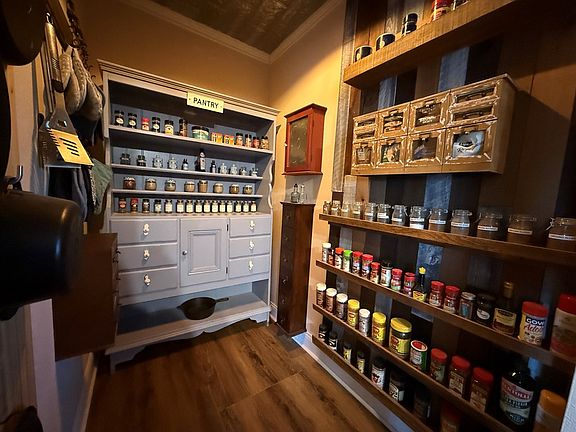 5th image of 1350 Cedar Cove Rd