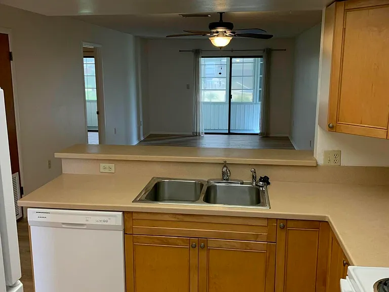 3755 S Hopkins Ave #C3 — Photo 5