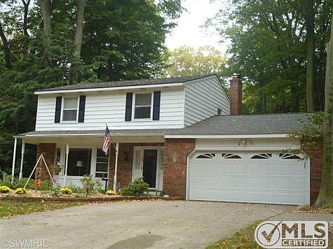 1st image of 253 Greenwood Ave