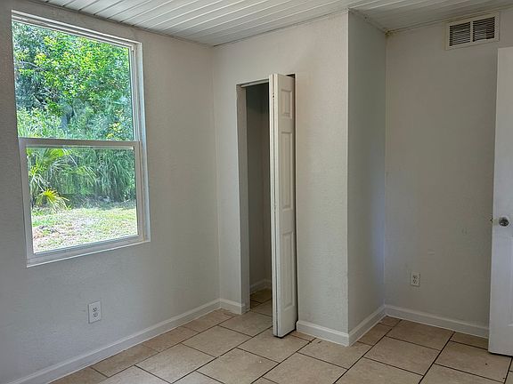 5th image of 1567 19th St