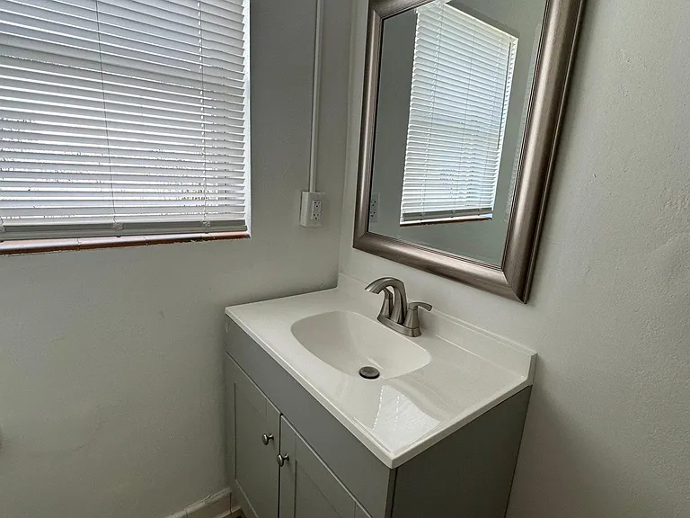 Ocean Reef Apartments — Photo 33