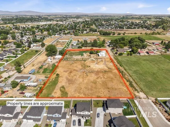 755 S Ash Ave, Kuna, ID 83634