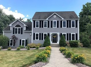 34 Vista Cir, Rutland, MA 01543