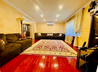 7001 173rd St, Fresh Meadows, NY 11365